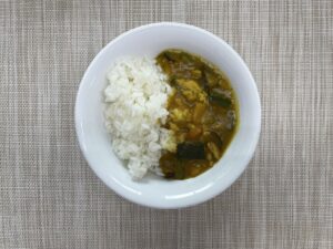 投稿についてもっと詳しく 8月「夏野菜たっぷりカレー」
